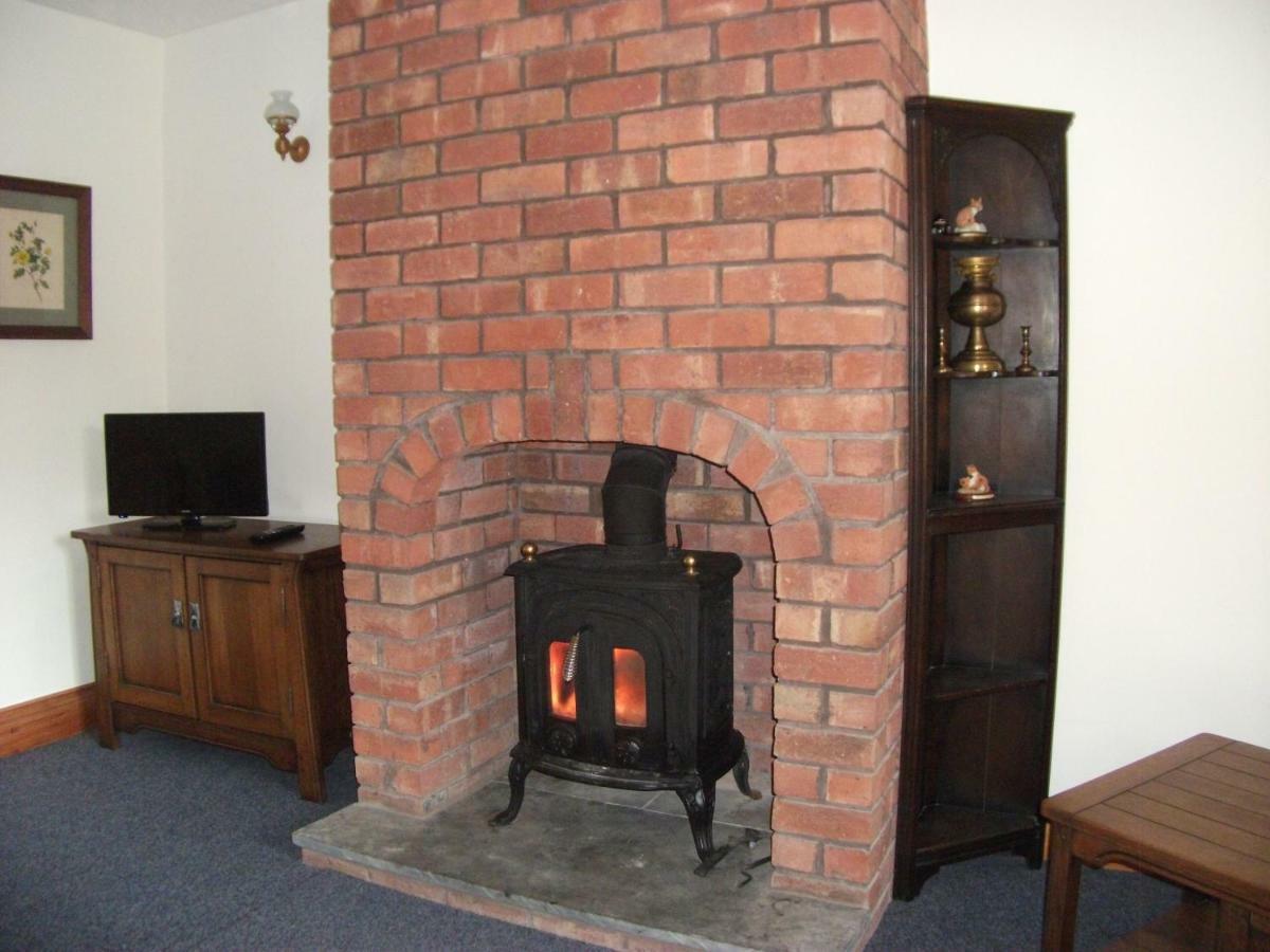 Bryn Cottage Llandderfel Eksteriør billede